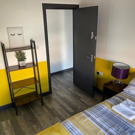 The Willow - Superb Spacious 3 Bed Room Apartment Μπλάκπουλ Εξωτερικό φωτογραφία